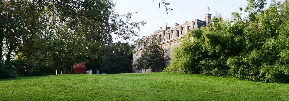 Le parc de la Corbie et la maison seigneuriale